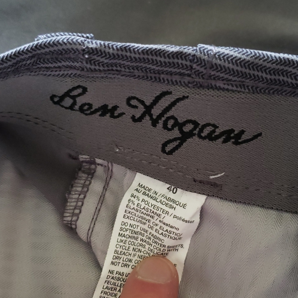 Golf Shorts - Picture 2 of 3
